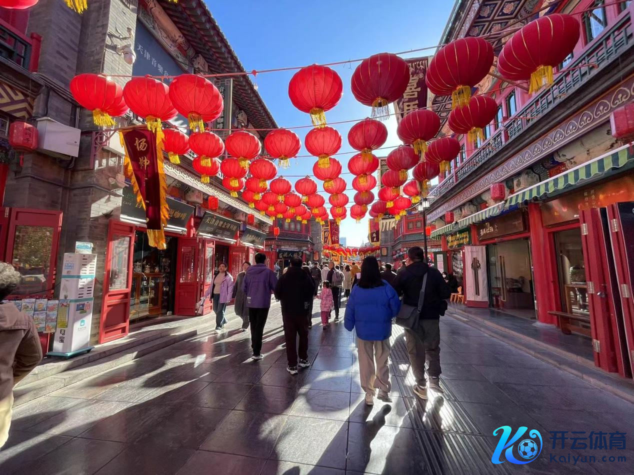 天津古文化街东谈主流如潮