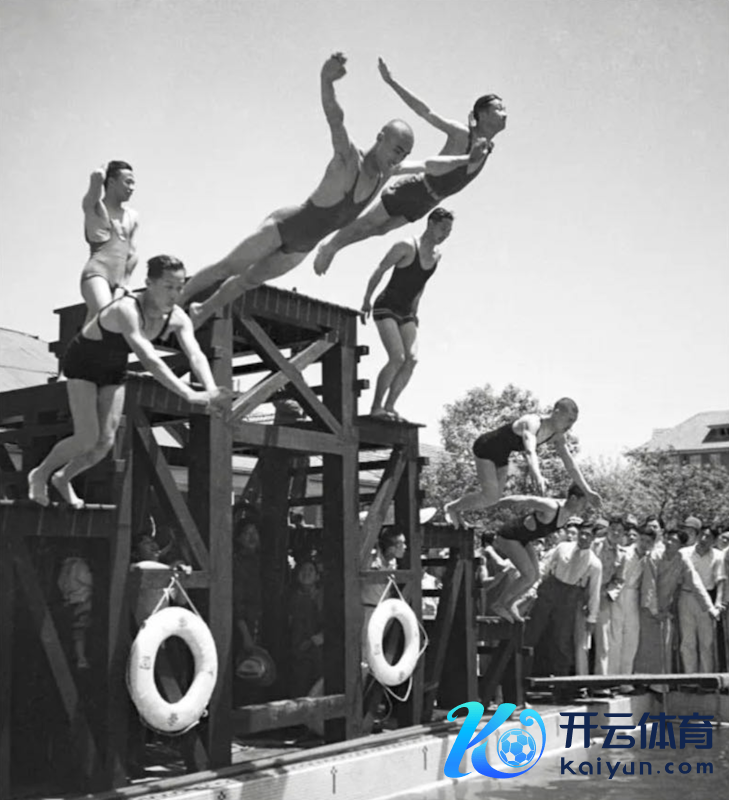 金石声，同济大学学生跳水，1933年
